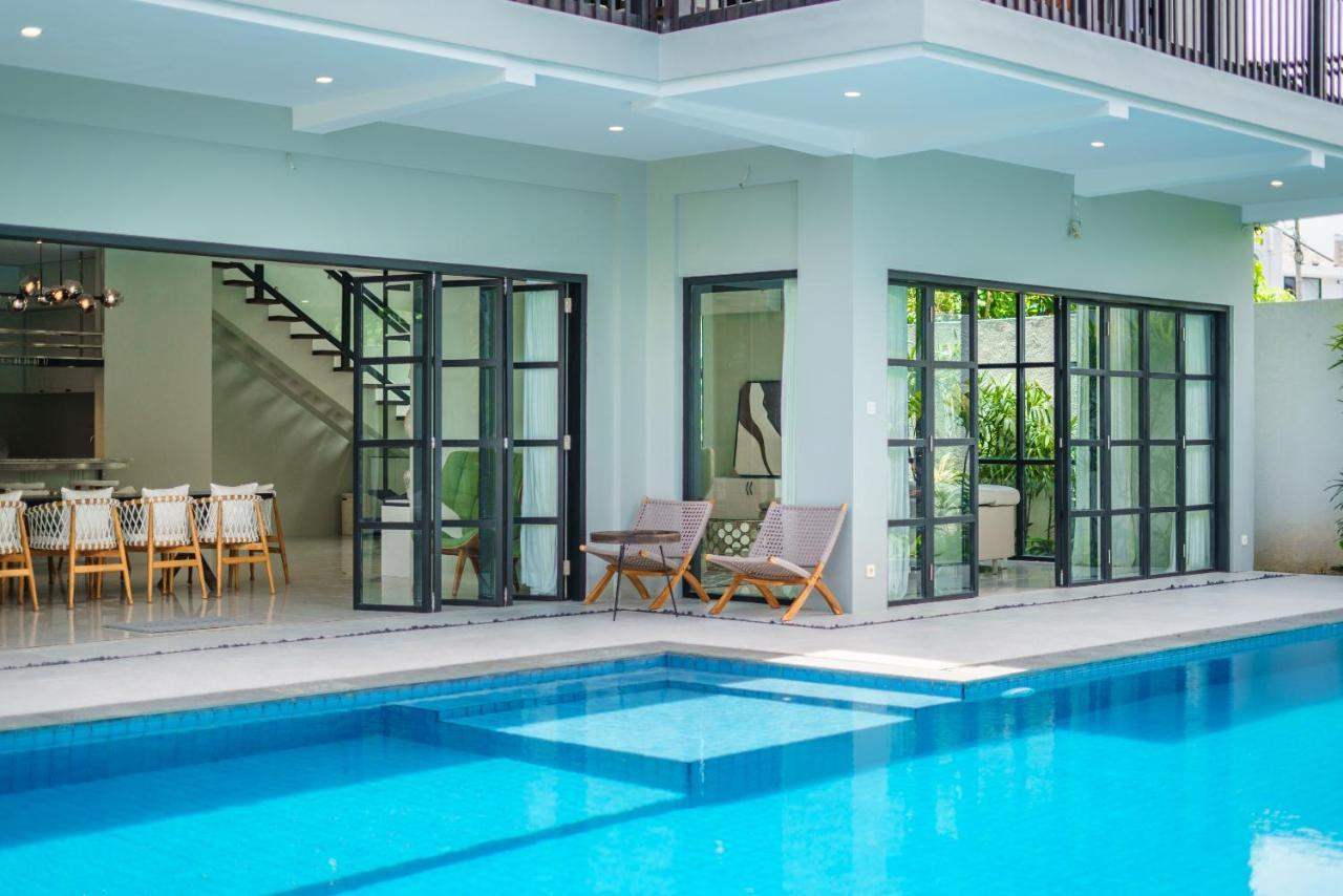 Villa Okenada - Modern 5-Bedroom Pool Villa In Berawa! Canggu Exterior foto